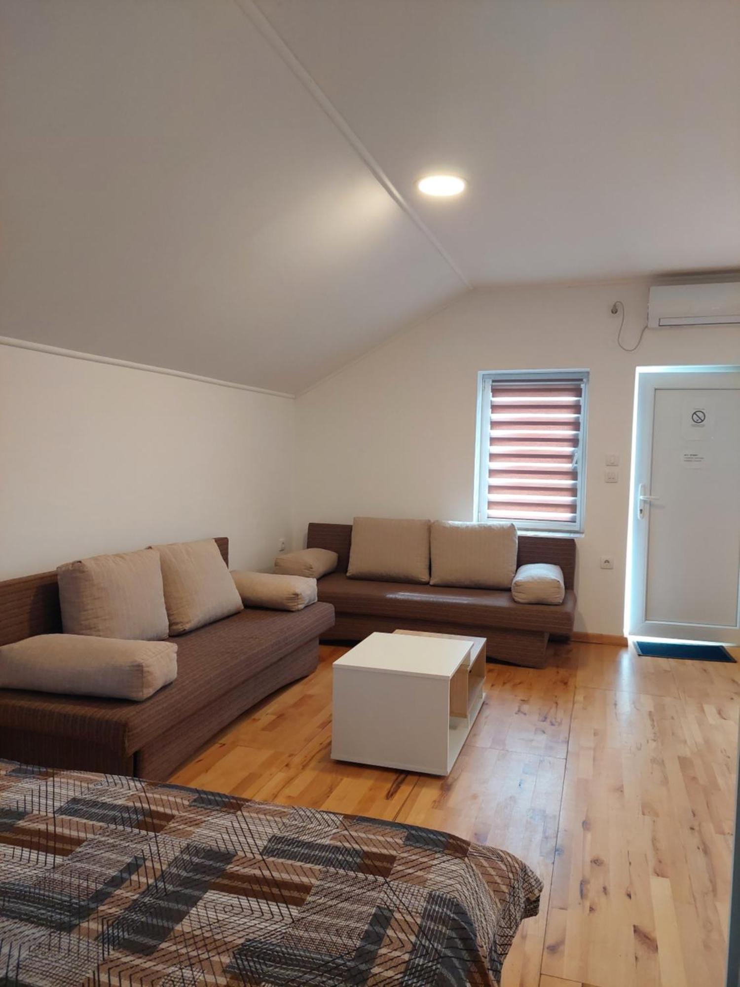 Apartment M&M Pacir エクステリア 写真